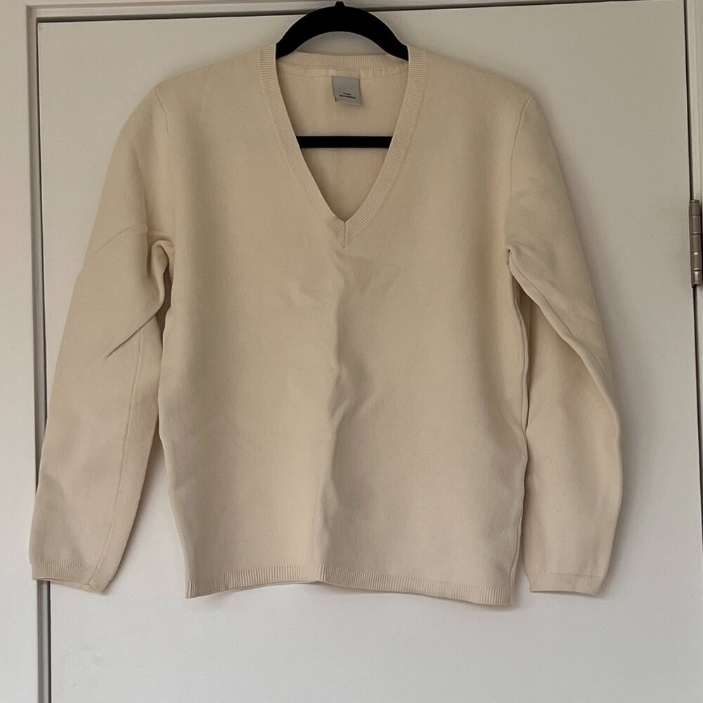 Won Hundred V neck sweater/ jumper